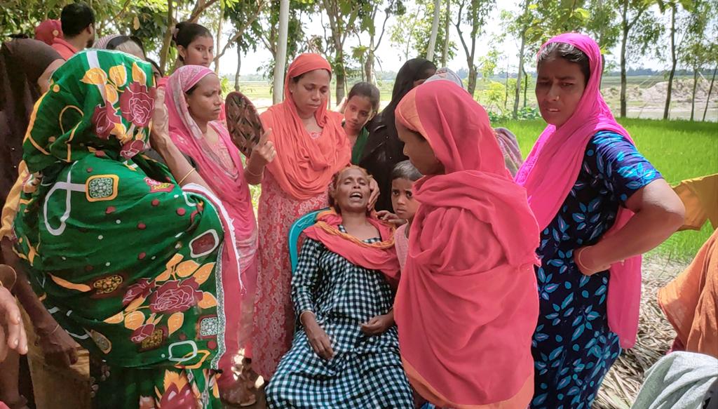 ও তো দল করত না, তাইলে কেন অরে মারল: সংঘর্ষে নিহত শিক্ষার্থী রেজাউলের বাবা