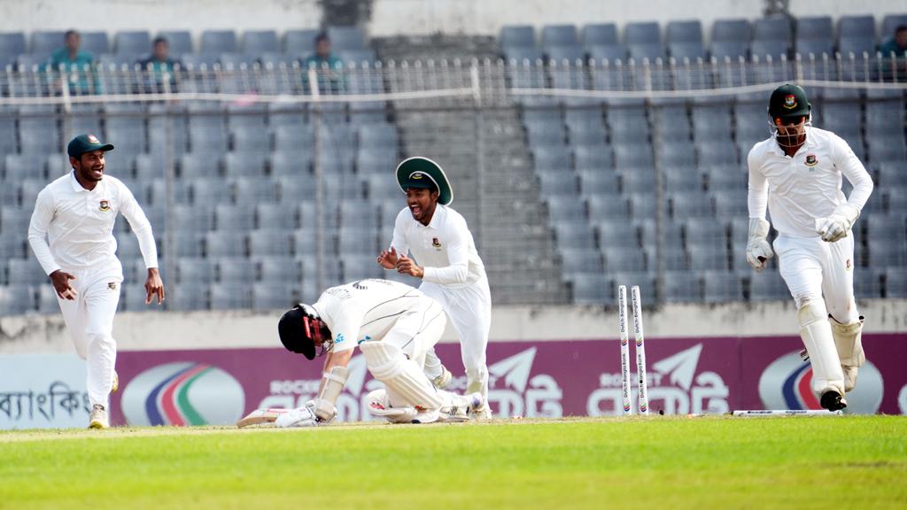 নিউজিল্যান্ডকেও কাঁপিয়ে দিচ্ছেন মিরাজ-তাইজুলরা