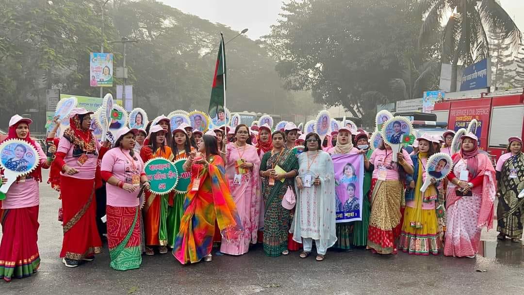 খণ্ড খণ্ড মিছিল নিয়ে যুব মহিলা লীগের সম্মেলনে নেতা কর্মীরা