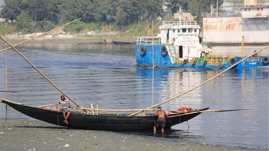 শীতলক্ষ্যার নাব্য সংকট, বিলুপ্ত হচ্ছে দাঁড় টানা নৌকা