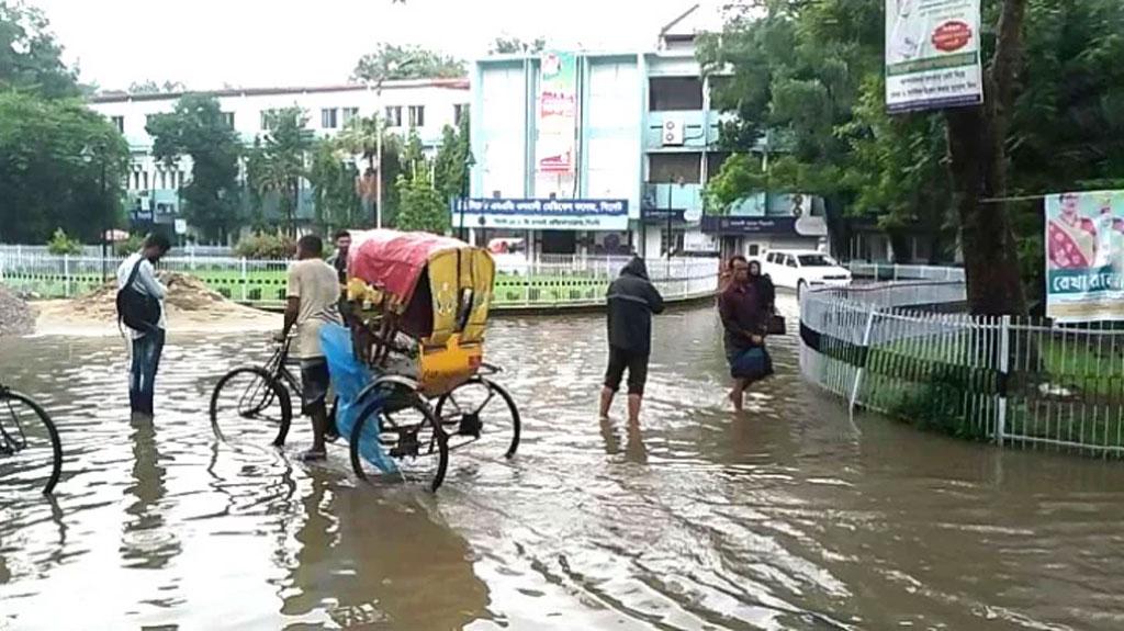 সিলেটে কমছে নদ-নদীর পানি, বন্যা পরিস্থিতির উন্নতি