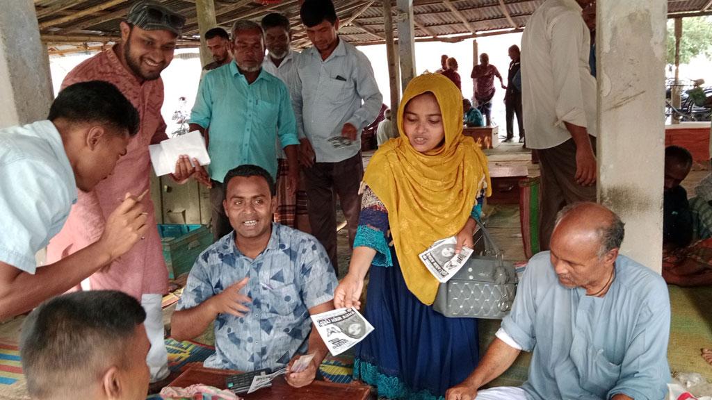 ৩ ফুট উচ্চতার কারণে চাকরি পাননি পীরগাছার ইশরাত, লড়ছেন নির্বাচনে