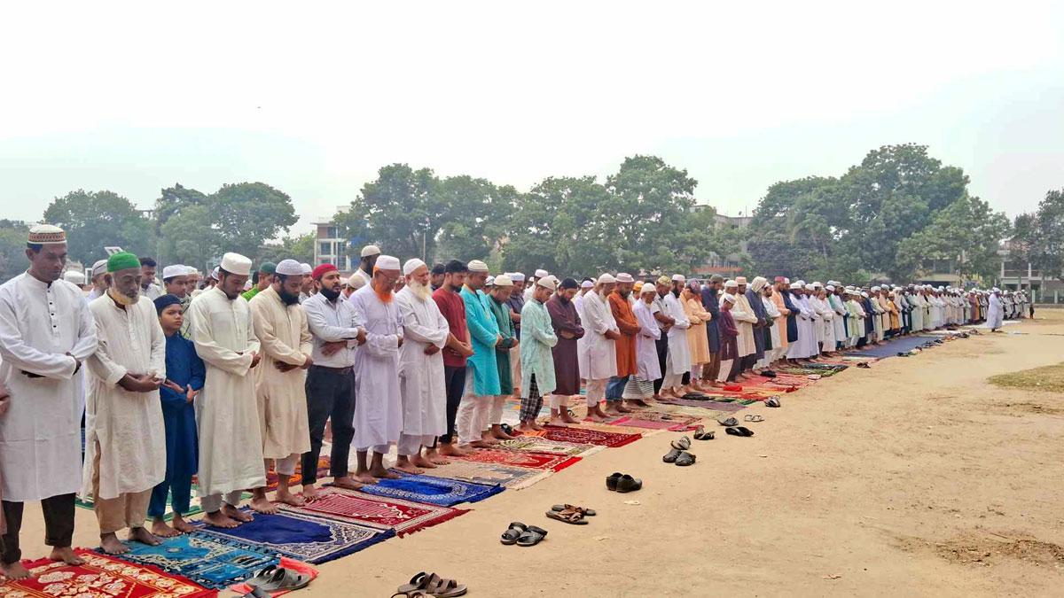 বৃষ্টির জন্য ৩ দিনের নামাজ আদায়ের কর্মসূচি ঠাকুরগাঁও ইমাম সমিতির