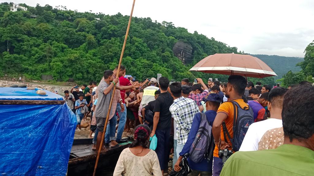 জাফলংয়ে পানিতে ডুবে পর্যটকের মৃত্যু