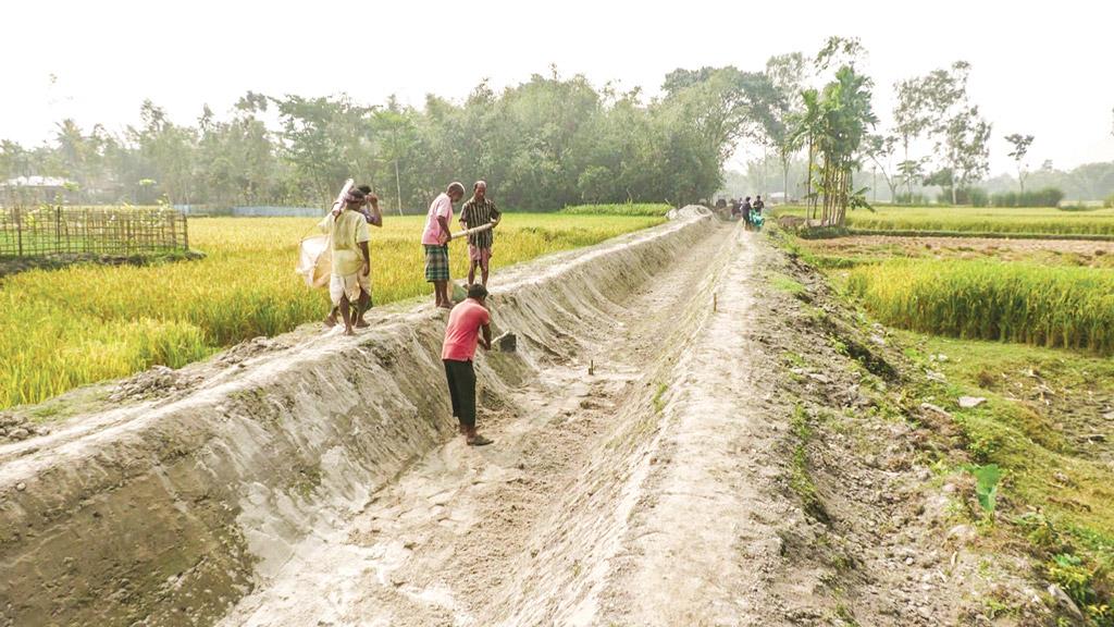 তিস্তা সেচ প্রকল্প: পানিই নেই, যত খরচ খালে