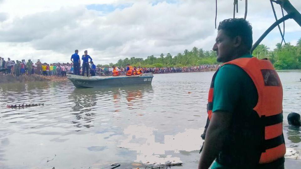 শ্রীলঙ্কায় ফেরি ডুবে নিহত ৬, নিখোঁজ ১০