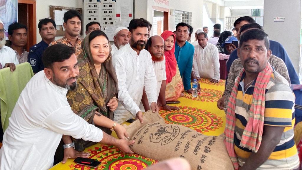 এবার কেন্দ্রে গিয়ে নিজের ভোট নিজে দিবেন: মমতাজ