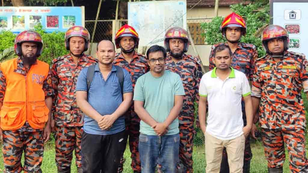 সীতাকুণ্ড ইকোপার্কের জঙ্গল থেকে ৩ ব্যাংক কর্মকর্তাকে উদ্ধার