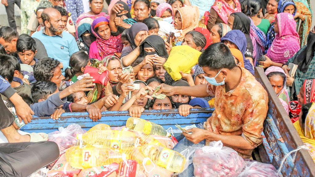 মূল্যবৃদ্ধির পাগলা ঘোড়া রুখতে হবে