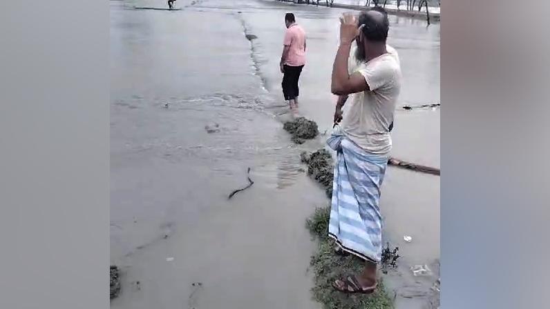 সুবর্ণচরে কাঁচা ঘরবাড়ি, গাছপালা ও ফসলের ব্যাপক ক্ষতি