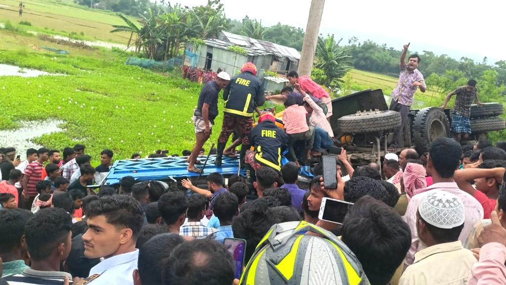 জৈন্তাপুরে ট্রাক-পিকআপ সংঘর্ষে দুই গরু ব্যবসায়ী নিহত ২