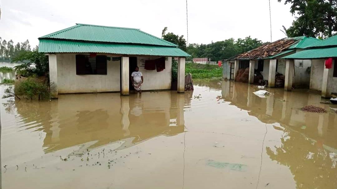 মৌলভীবাজারে পানিবন্দী লাখো মানুষ