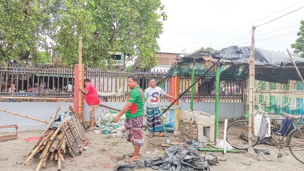 প্রশাসনের উচ্ছেদ অভিযানে লাভ ইউপি চেয়ারম্যানের