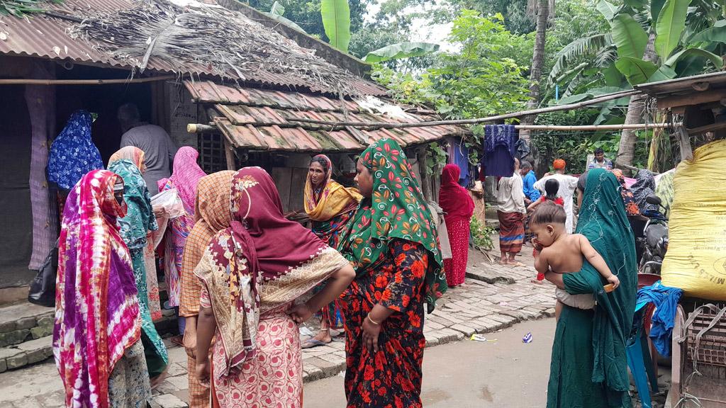 ডেঙ্গু আক্রান্ত হয়ে গৃহবধূর মৃত্যু, ১ যুগ পর ফিরছেন প্রবাসী স্বামী