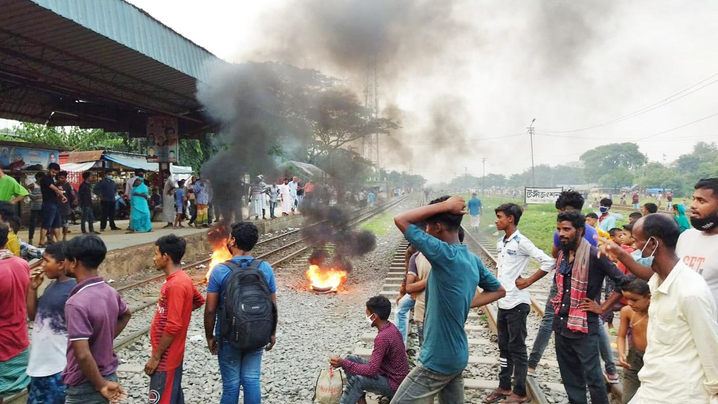 বঙ্গবন্ধুকে কটূক্তি: মেয়র জাহাঙ্গীরকে বহিষ্কারের দাবিতে গাজীপুরে বিক্ষোভ