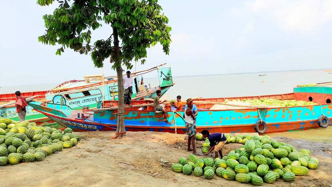 হাতবদলে দাম বাড়ে চার গুণ