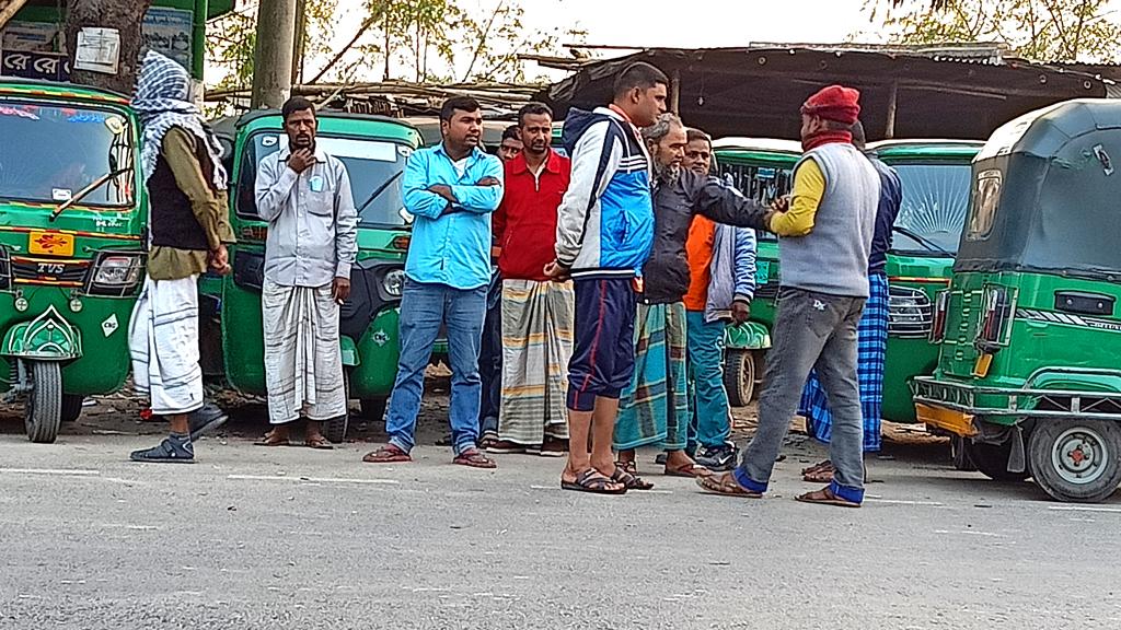 মাস্ক ব্যবহারে অনীহা, বাড়ছে করোনা সংক্রমণের ঝুঁকি