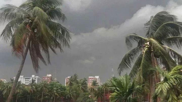 সন্ধ্যার মধ্যে ঢাকাসহ ১৭ অঞ্চলে ঝোড়ো হাওয়া, বজ্রবৃষ্টির সতর্কতা