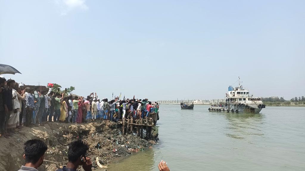 ভারসাম্যহীন যুবক, স্কুলছাত্রও পাচার হয়েছিল মিয়ানমারে