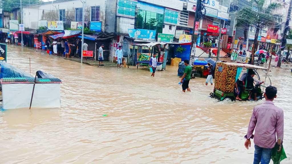 ৬ ঘণ্টায় ১৮৬ মিলিমিটার বৃষ্টিপাত, সিলেট নগরে জলাবদ্ধতা