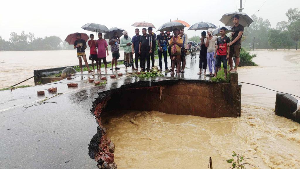 ‘আটাশির চাইতেও ভয়াবহ বন্যা দেখলাম’ 