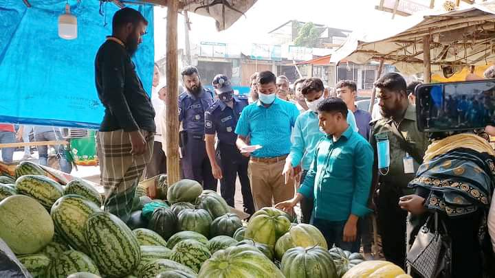 লোহাগাড়ায় ভ্রাম্যমাণ আদালতের অভিযান: ১ লাখ ৬৪ হাজার টাকা অর্থদণ্ড 