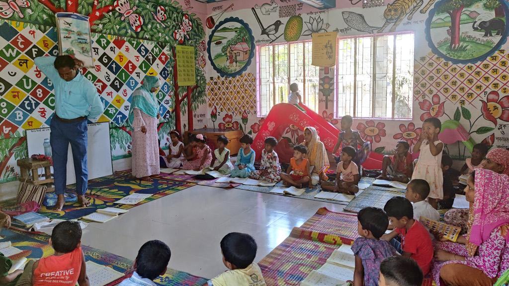 গল্পের ছলে পাঠদান