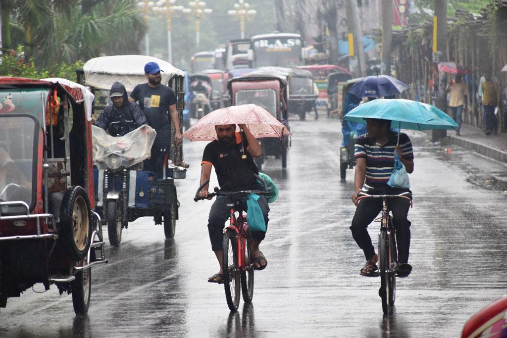 সারা দেশে কমবে তাপমাত্রা, বাড়বে বৃষ্টির প্রবণতা 