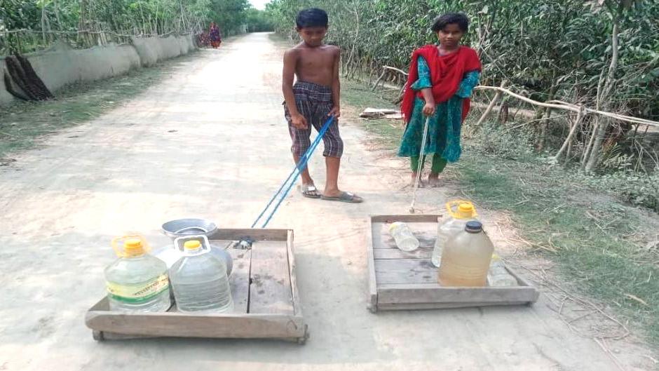 শরণখোলায় সুপেয় পানির তীব্র সংকট, হাহাকার