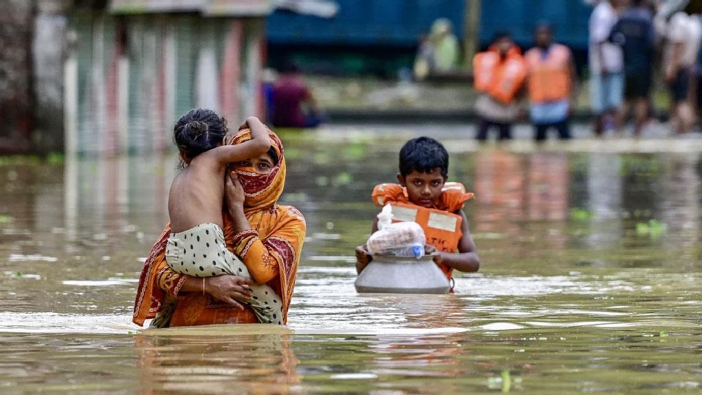 বাংলাদেশে বন্যার্তদের জন্য লাখ ডলার দেবে সিঙ্গাপুর