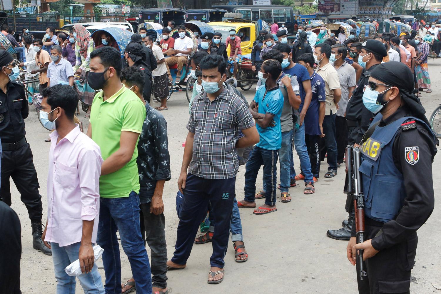 লকডাউনে গ্রেপ্তারকৃতদের আদালতে নেওয়ার সময় স্বাস্থ্যবিধি নিশ্চিত করার নির্দেশ