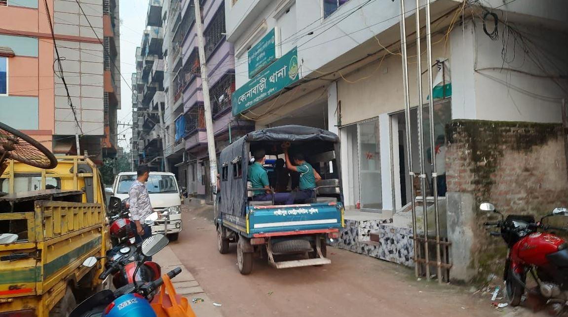 গাজীপুরে পোশাক কারখানায় ভাঙচুরের অভিযোগে আটক ৮ 