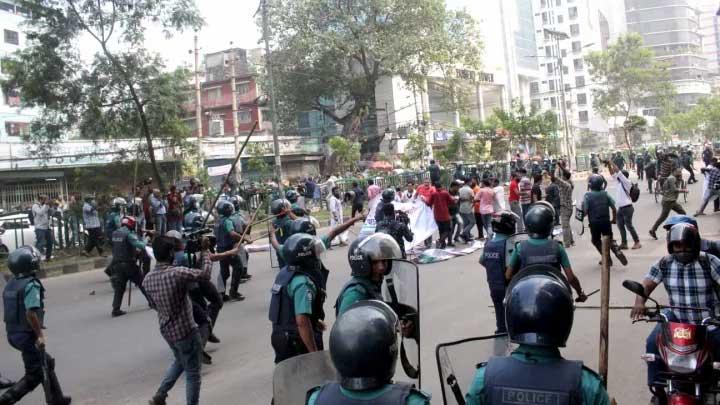 পুলিশের সঙ্গে সংঘর্ষ: বিএনপির ১৫ নেতা-কর্মী রিমান্ডে