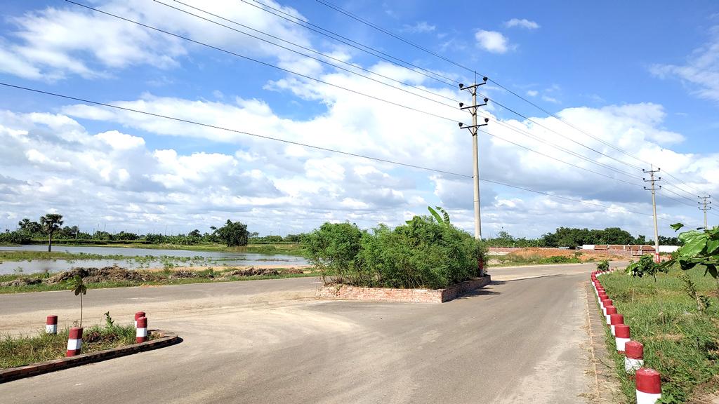 পূর্বাচল নতুন শহর: ২ কোটি টাকা চাঁদা দাবি, ঠিকাদারের কাজ বন্ধ