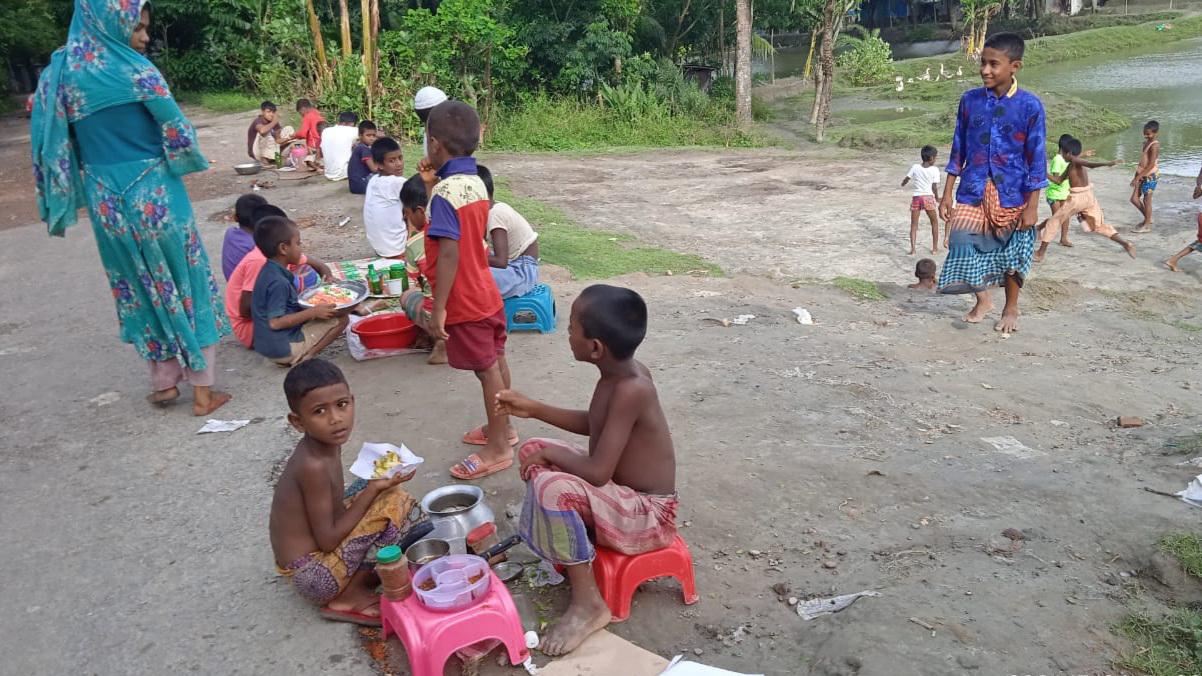 করোনায় স্কুল বন্ধ থাকায় বাড়ছে শিশুশ্রম