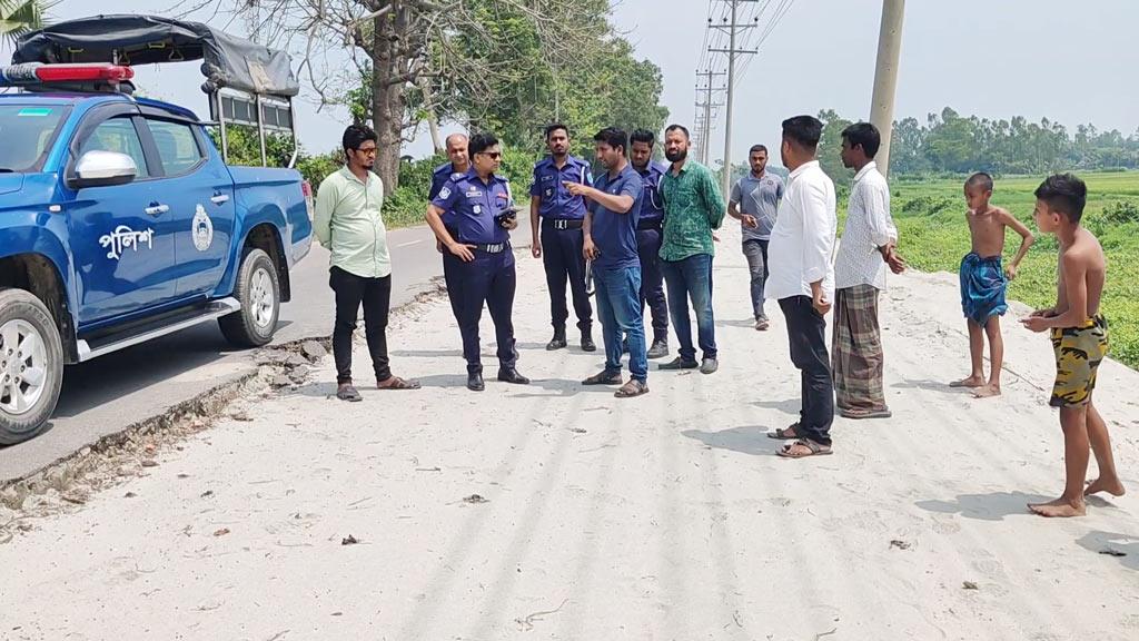 রায়পুরায় নগদের ২ কর্মীকে গুলি করে ৬০ লাখ টাকা ছিনতাই