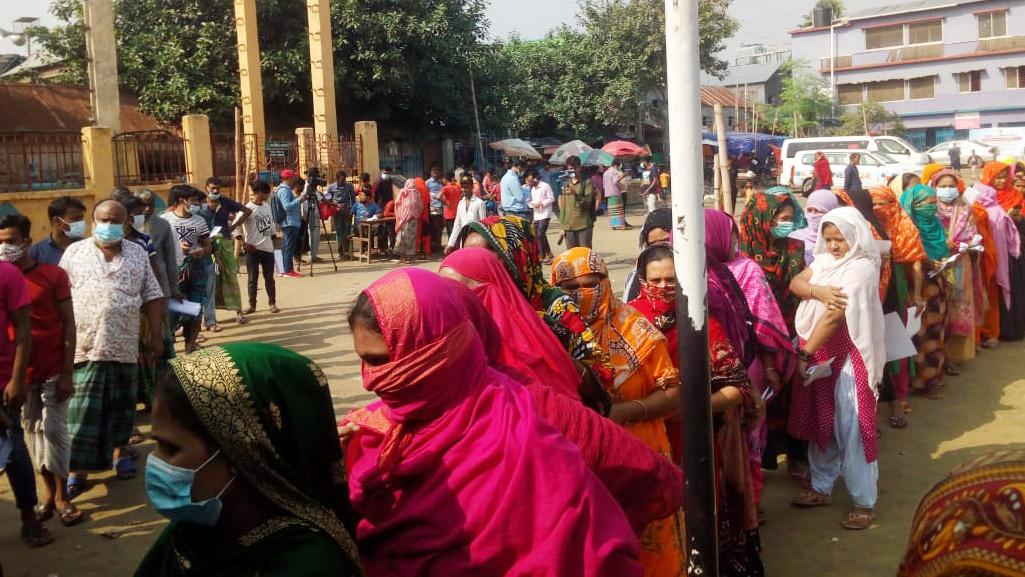 সিলেটে আরও ৩টি অস্থায়ী কেন্দ্রে মিলছে ফাইজারের টিকা