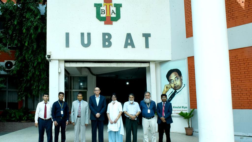 উচ্চশিক্ষায় ফিলিস্তিনি নারী শিক্ষার্থীদের বৃত্তি দিচ্ছে আইইউবিএটি