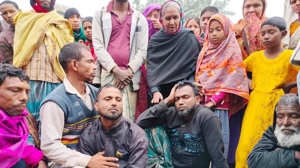 বাড়ি থেকে বের হওয়ার পরদিন মিলল বৃদ্ধের গলাকাটা লাশ