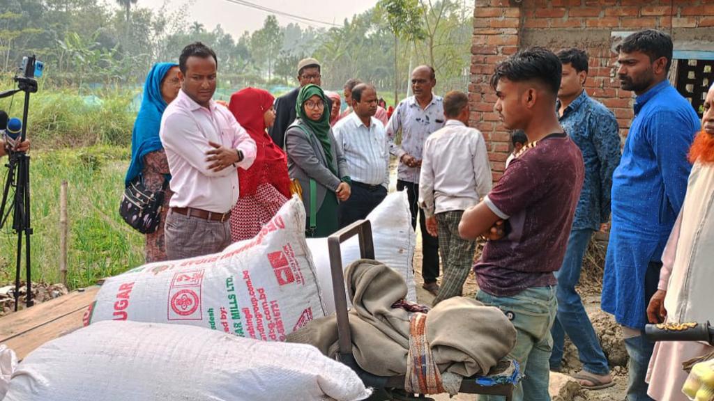 রানীনগরে ক্লাবঘর থেকে ২ হাজার কেজি সরকারি চাল উদ্ধার