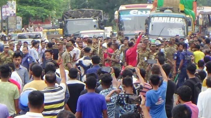 ওসমানীনগরে সংঘর্ষের ঘটনায় ৩০০ জনের বিরুদ্ধে পুলিশ এসল্ট মামলা 