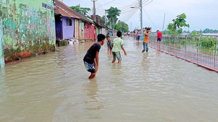 সুনামগঞ্জে খাদ্য ও বিশুদ্ধ পানির সংকট