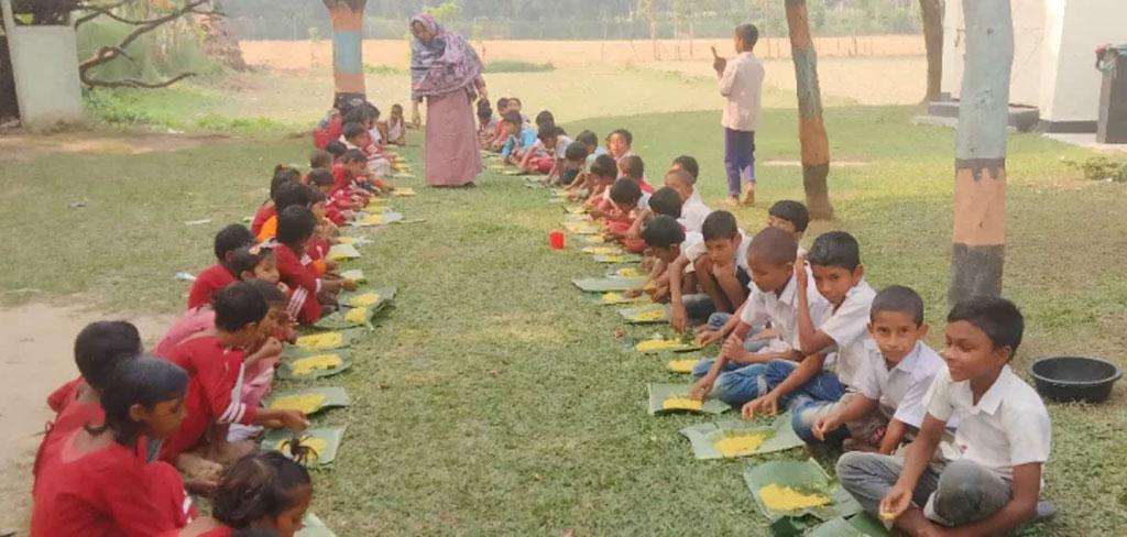 বন্যা পরিস্থিতিতে স্কুলে মিড ডে মিল চালুর পরামর্শ