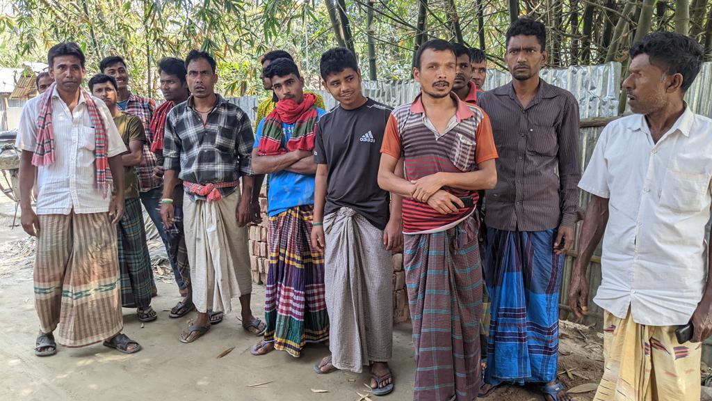 সরকারি পাওনার ফাঁদে ২৪ জেলে পরিবার