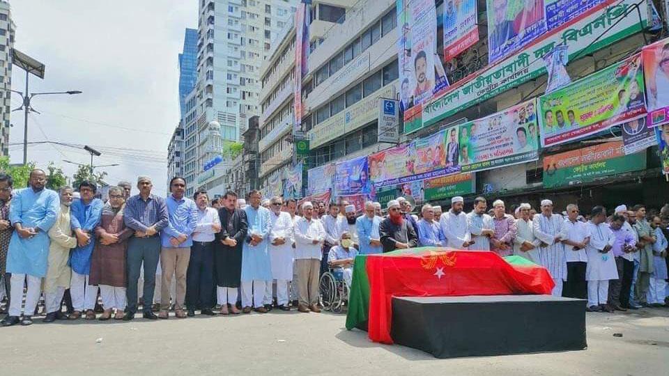 শাহ মোয়াজ্জেম হোসেনের প্রথম জানাজা সম্পন্ন, দাফন বনানীতে