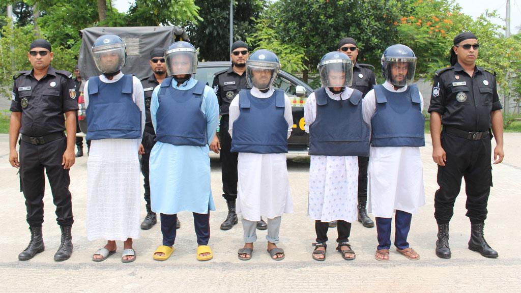 বাগেরহাটে ‘আনসার আল ইসলামের’ সদস্য সন্দেহে আটক ৫ 