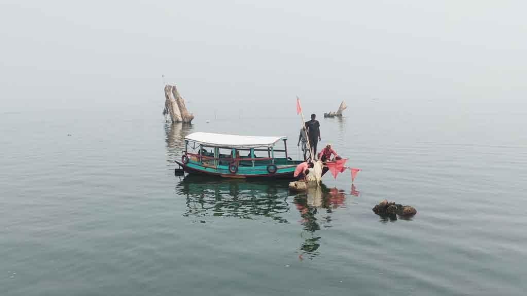 কাপ্তাই হ্রদে কোনোভাবেই নৌ দুর্ঘটনা এড়ানো যাচ্ছে না 