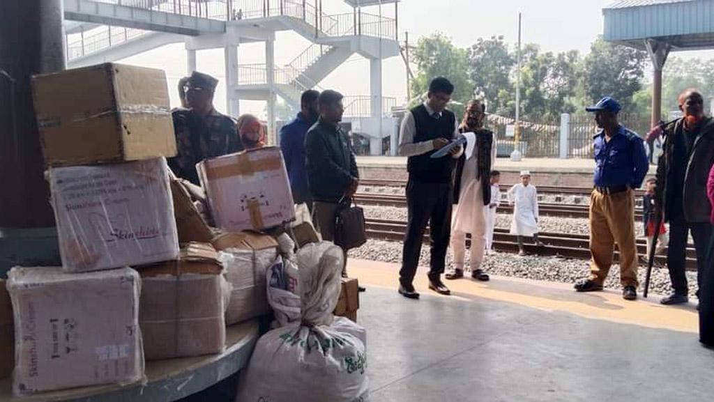 ব্রাহ্মণপাড়ায় ২০ লাখ টাকার চোরাই ভারতীয় পণ্য জব্দ