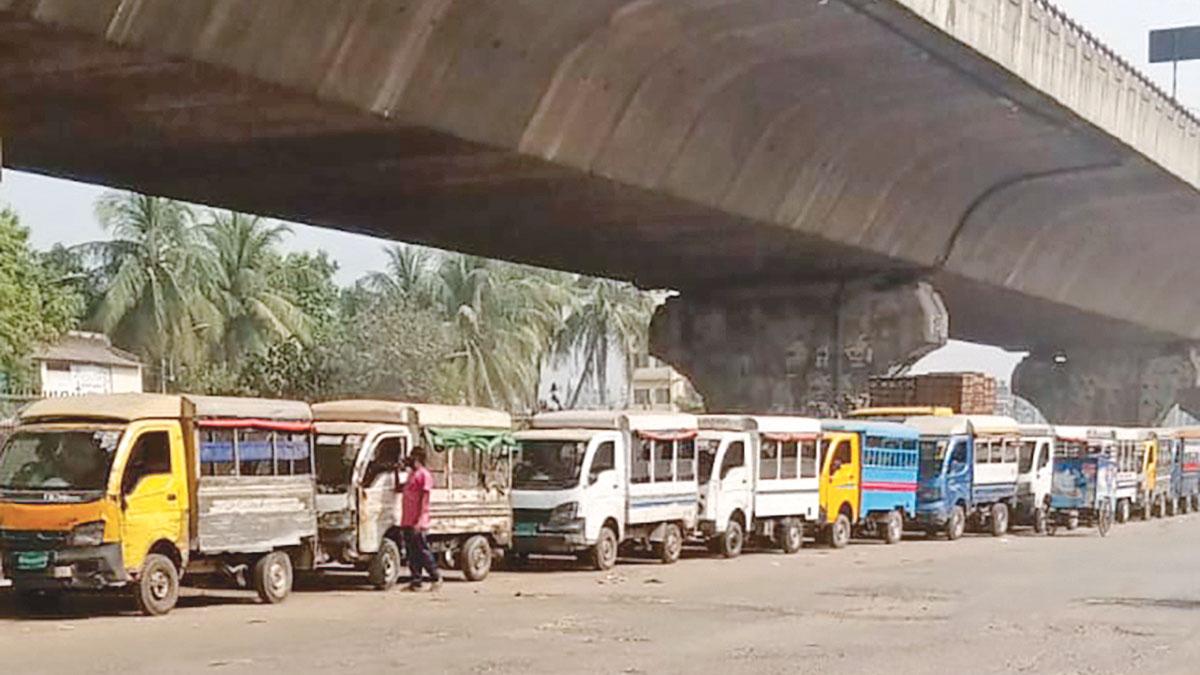 সবাইকে ‘ম্যানেজ’ করে চাঁদাবাজি চালিয়ে যাচ্ছে ‘পলাশ বাহিনী’