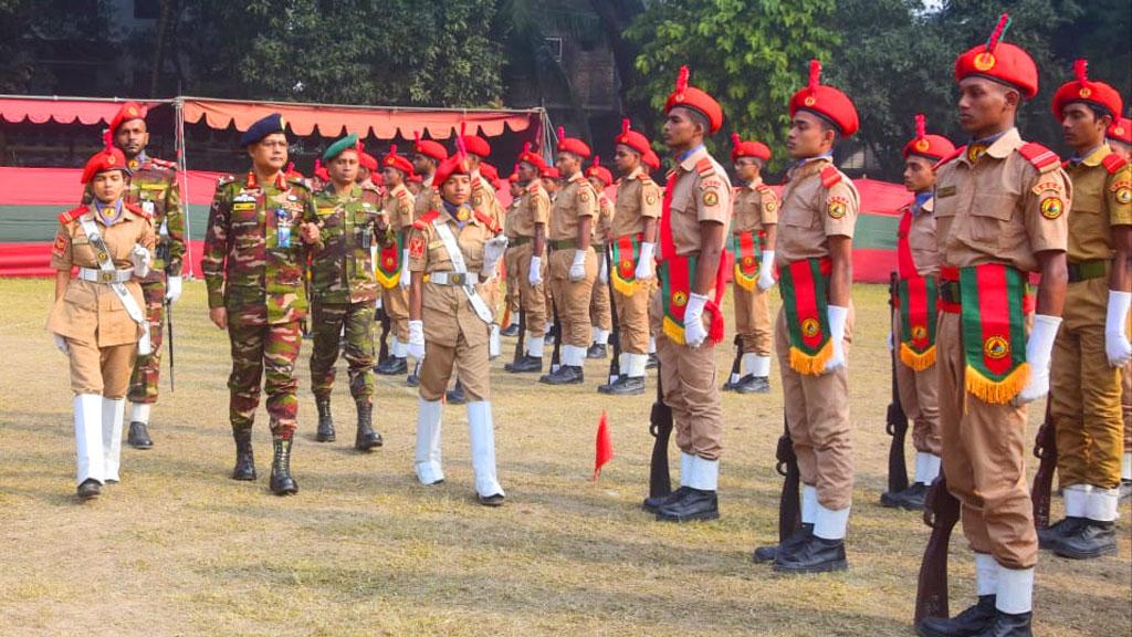 রাজশাহীতে বিএনসিসি ক্যাম্পিংয়ের সমাপনী কুচকাওয়াজ অনুষ্ঠিত